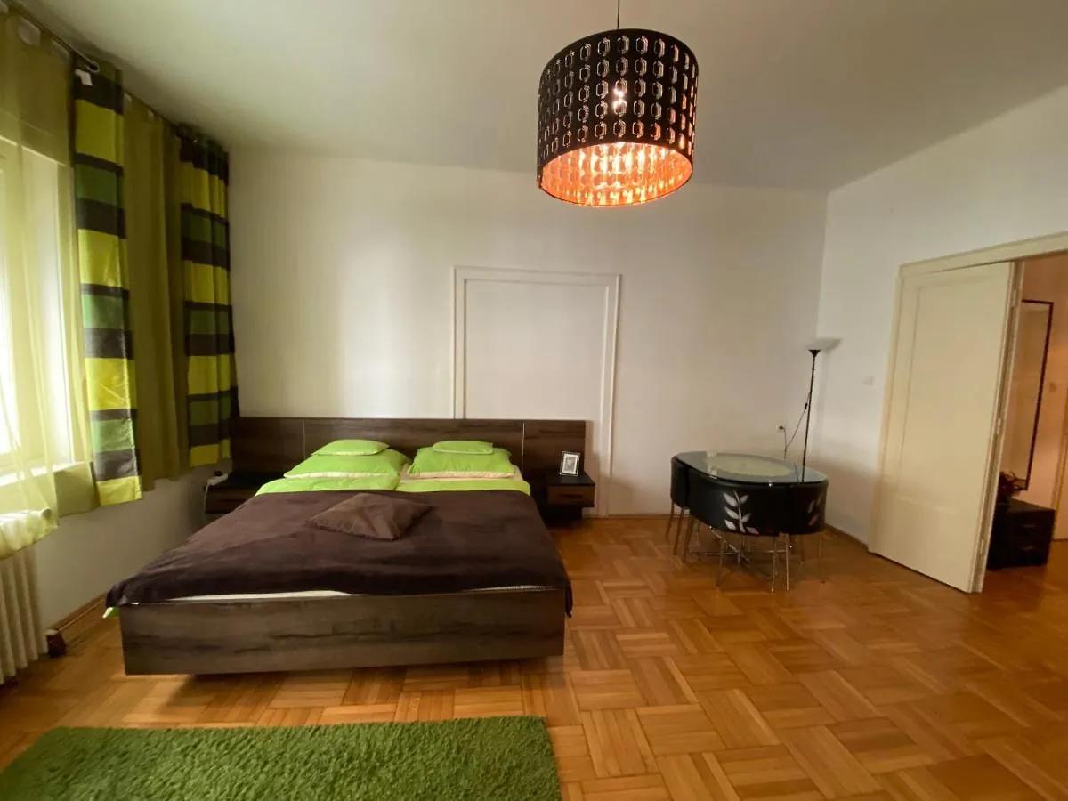Monolit Budapest Center Guesthouse 0*,